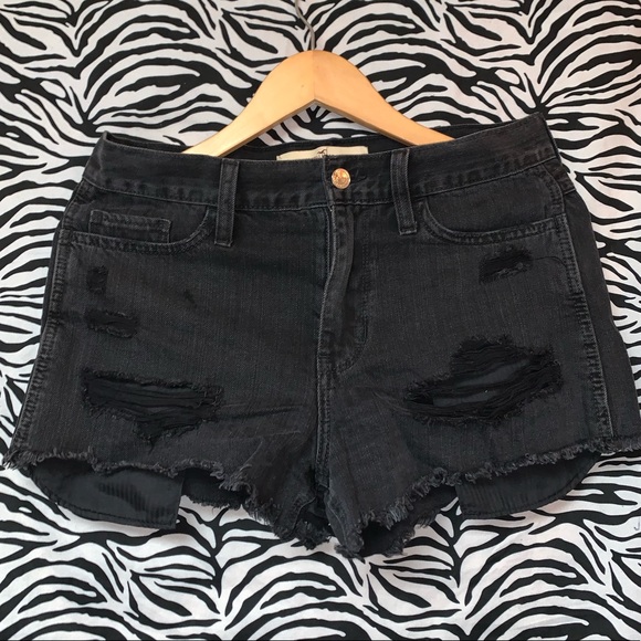 Hollister Pants - Black ripped shorts